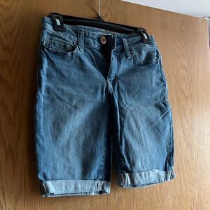 SO, women’s Bermuda jean shorts, 3/26 blue